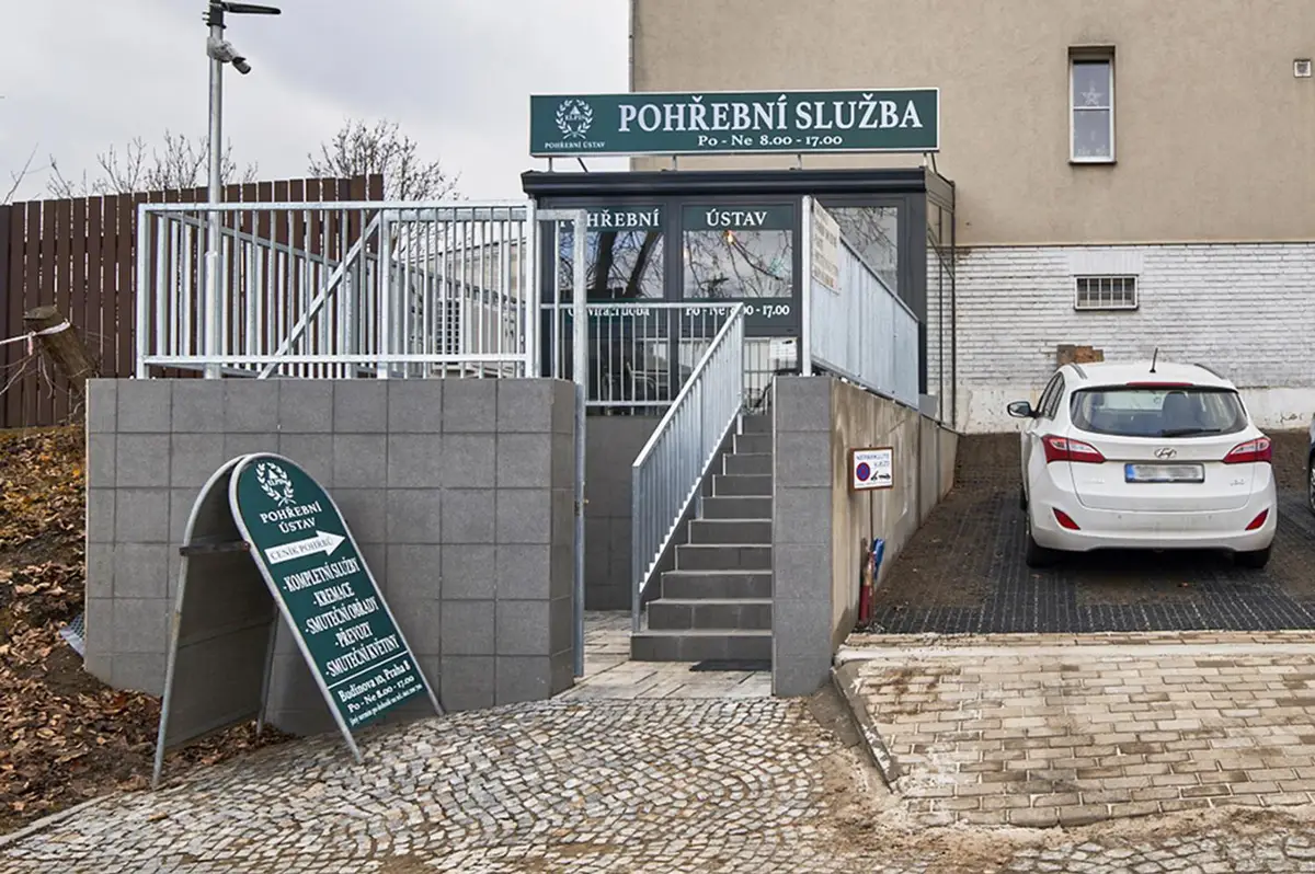 POHŘEBNÍ ÚSTAV ELPIS - Pohřební služba Praha 8